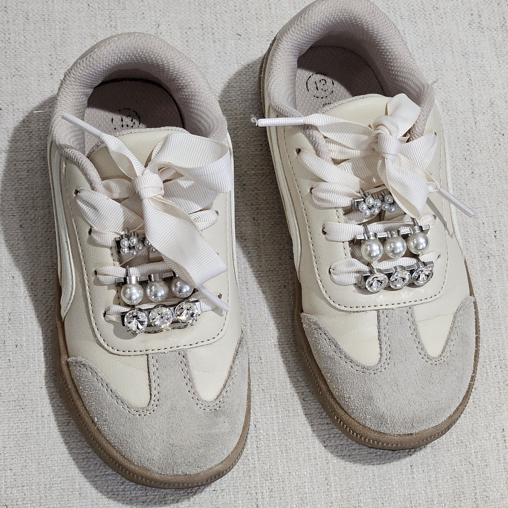 Cat & Jack Cream and Gray Kids Sneakers